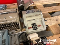 Vintage typmachines - afbeelding 4 van  8