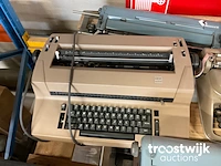 Vintage typmachines - afbeelding 7 van  8