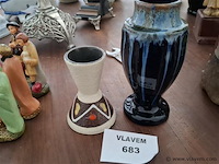 Vintage vaasjes - afbeelding 1 van  1