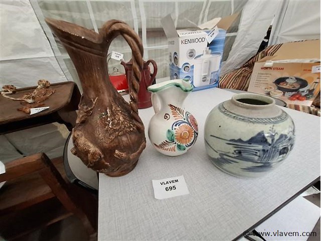 Vintage vaasjes - afbeelding 1 van  1