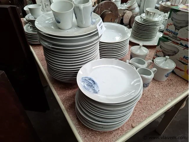 Vintage vaatwerk - afbeelding 2 van  2