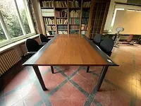 Vintage vergadertafel met bulo stoelen