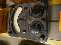 Vintage voltmeters - 2 stuks - afbeelding 3 van  3
