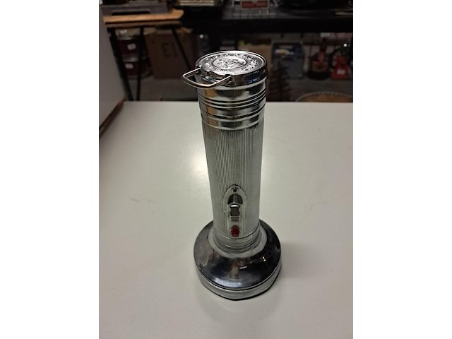 Vintage zaklampen 4 x in originele doos ( 190 mm ) zonder batt - afbeelding 1 van  5