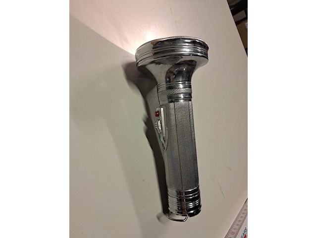 Vintage zaklampen 4 x in originele doos ( 190 mm ) zonder batt - afbeelding 4 van  5