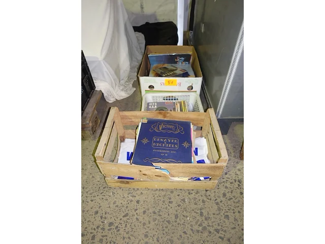 Vinylplaten assortiment + lot ±60 oude platen - afbeelding 1 van  4