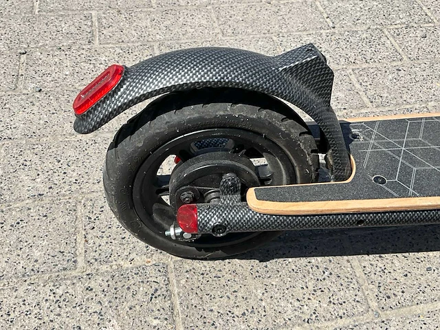 Viron e-scooter xi-700 elektrische step - afbeelding 15 van  16