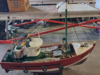 Vissersboot ( l 460mm h 390mm b 160mm ) - afbeelding 1 van  6