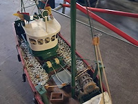 Vissersboot ( l 460mm h 390mm b 160mm ) - afbeelding 2 van  6