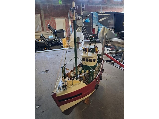 Vissersboot ( l 460mm h 390mm b 160mm ) - afbeelding 3 van  6