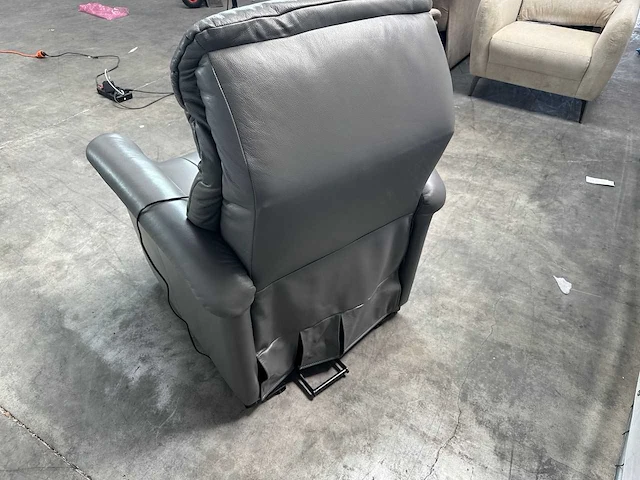 Vito - arm chair - afbeelding 6 van  6
