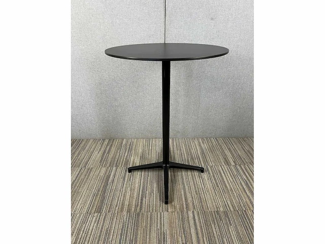 Vitra bistro table statafel - afbeelding 1 van  9