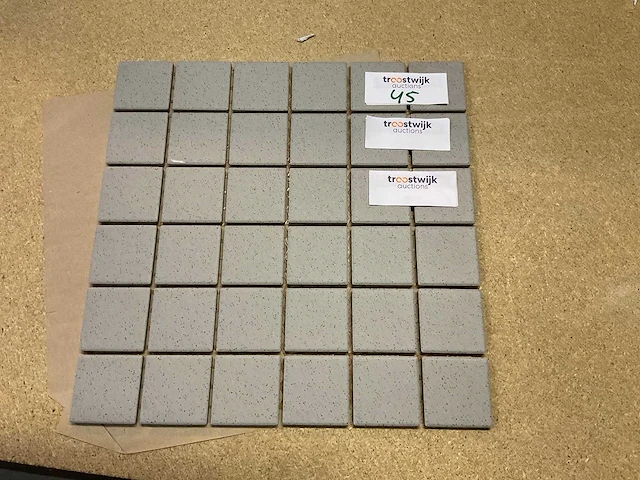 Vitra color dot cement grijs 5x5 cm mozaïek tegel 10 m² - afbeelding 1 van  3