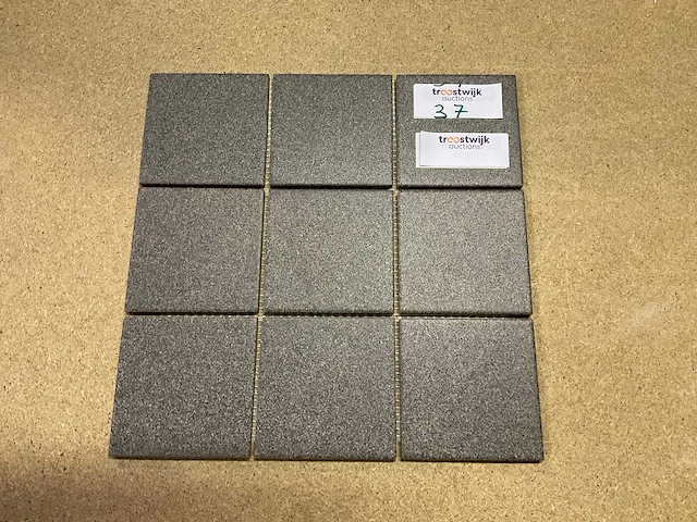 Vitra dotti dark grey 10x10 cm mozaïek tegel 10 m² - afbeelding 2 van  3