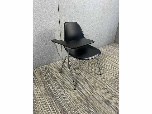 Vitra eames dss plastic chair zwart - afbeelding 2 van  6