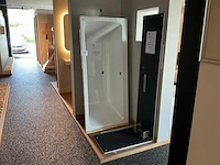 Vitra intergalactisch zitbad met afwerkingspaneel - afbeelding 1 van  8