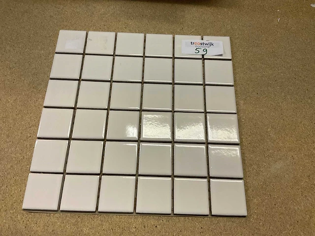 Vitra ral 9016 glans wit mozaïek tegel 5x5 cm 10 m² - afbeelding 1 van  3