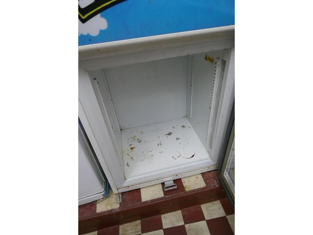 Vitrine diepvriezer ben & jerry - afbeelding 3 van  3