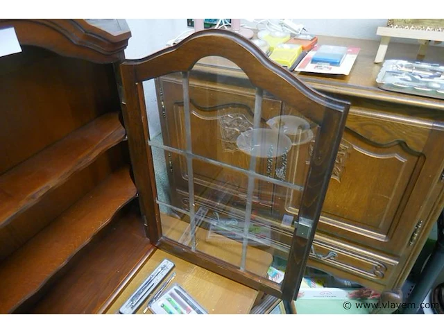Vitrine kast in mahonie hout - afbeelding 2 van  2
