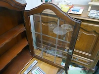 Vitrine kast in mahonie hout - afbeelding 2 van  2