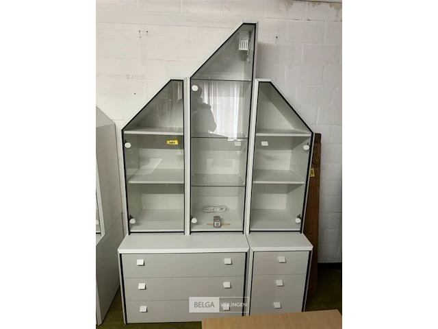 Vitrinekast met opbouw l127xd54xh198 cm - afbeelding 1 van  3