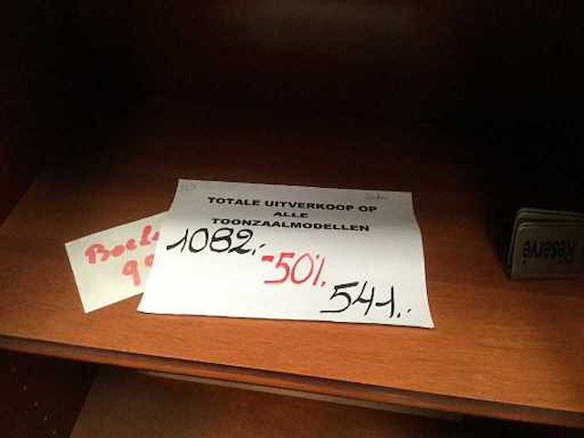 Vitrinekast - afbeelding 7 van  9