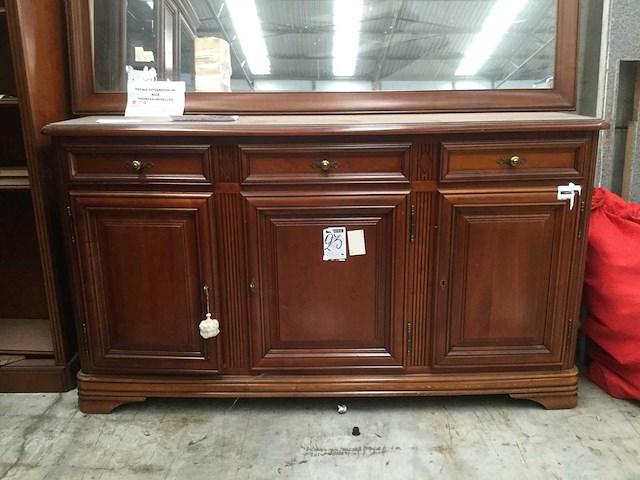 Vitrinekast - afbeelding 8 van  9