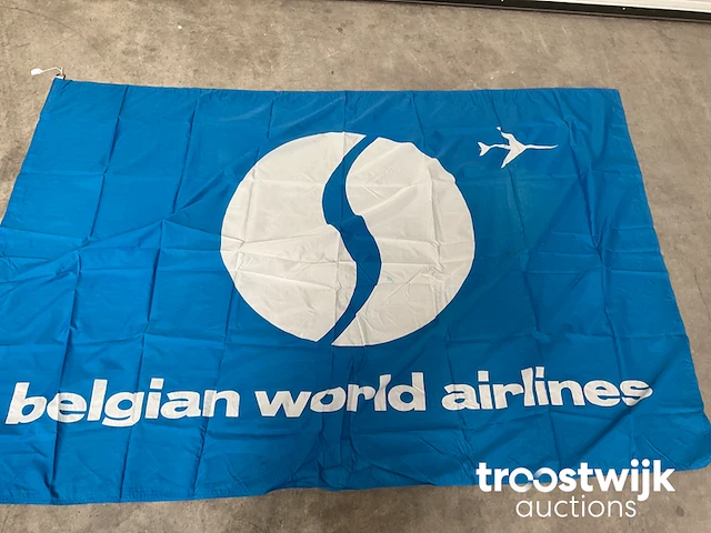 Vlag "belgian world airlines" - afbeelding 3 van  3