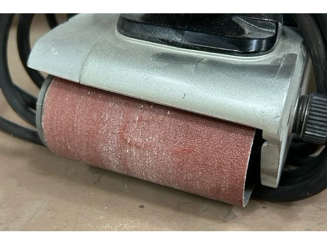 Vlakschuurmachine makita - afbeelding 3 van  5
