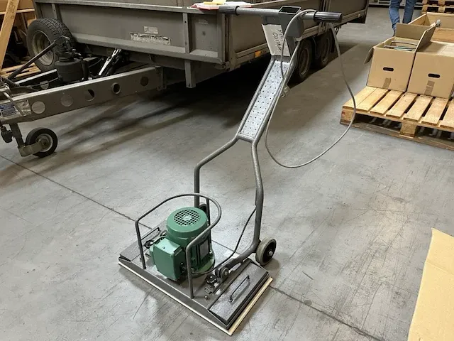 Vlakschuurmachine torko 2 nieuw - afbeelding 1 van  8