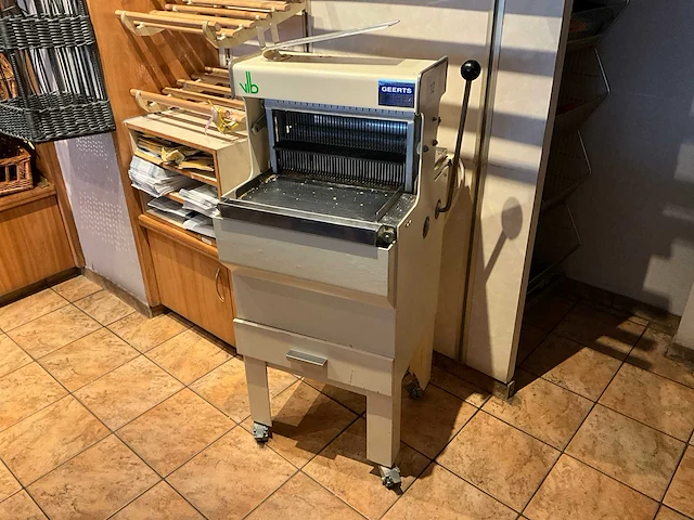 Vlb broodsnijmachine - afbeelding 1 van  5