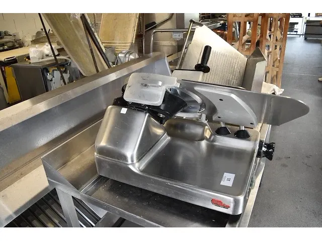 Vleessnijmachine berkel 800s - afbeelding 3 van  7