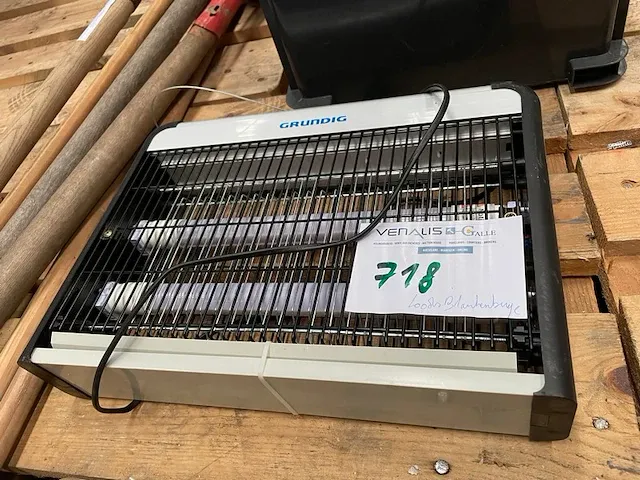 Vliegenlamp grundig - afbeelding 1 van  3