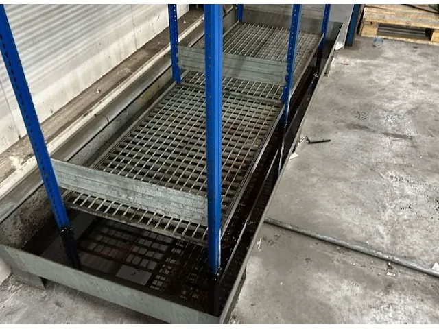 Vloeistofrek met lekbak - afbeelding 7 van  9
