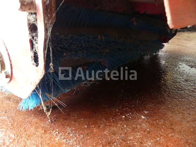 Vloer borstelmachine - afbeelding 2 van  9