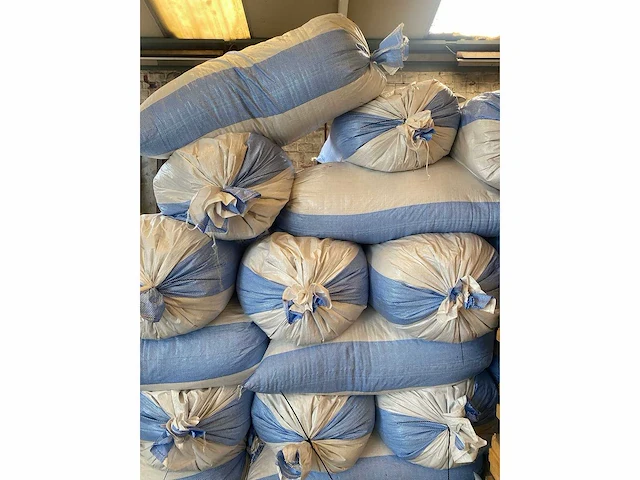 Vloerisolatie - kurkkorrels- recycork - afbeelding 2 van  3