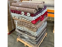 Vloerkleed diverse kleuren (140x) - afbeelding 1 van  9