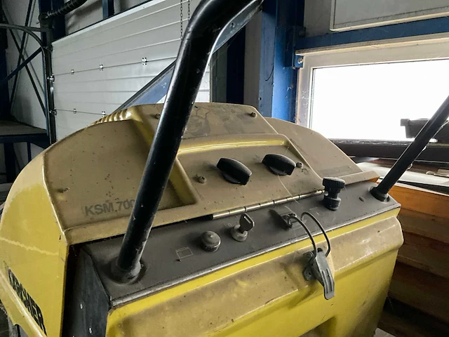 Vloerreiniger kärcher ksm 700 bat - afbeelding 6 van  8