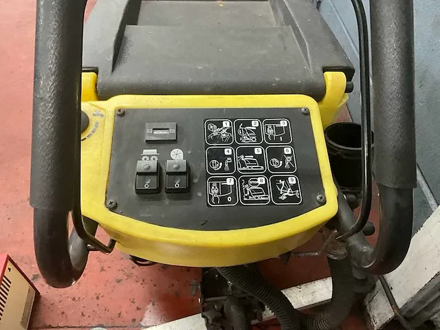 Vloerschrobmachine karcher br 530 xl bat - afbeelding 4 van  7