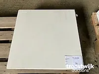 Vloertegel circa 2 m2. - afbeelding 1 van  2