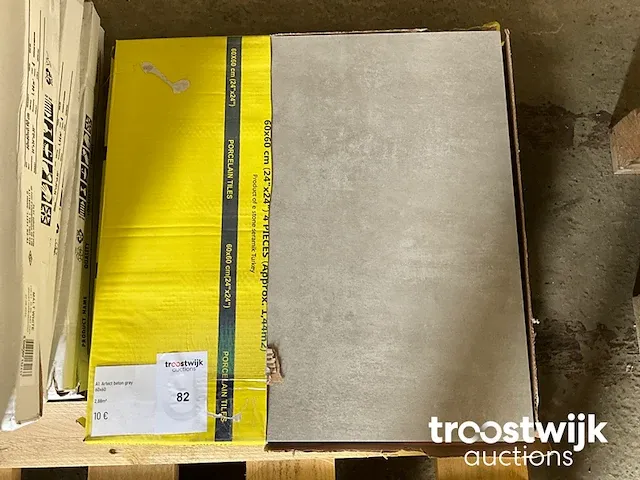 Vloertegel circa 3 m2. - afbeelding 1 van  3