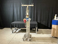 Vmb - te-074 - contractor lifts -