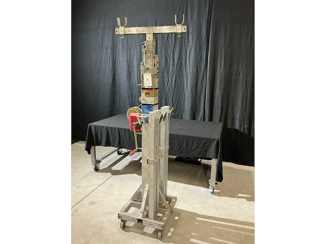 Vmb - te-074 - contractor lifts - - afbeelding 2 van  6