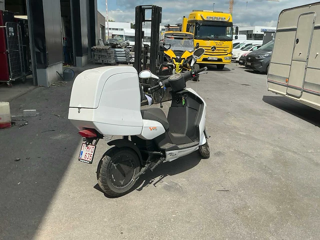 Vmoto 120l-d e-scooter - afbeelding 4 van  7