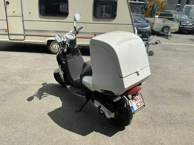 Vmoto 120l-d e-scooter - afbeelding 5 van  7