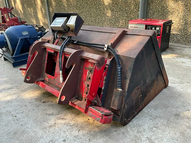 Voederbak schranklader - afbeelding 11 van  12