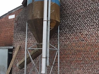 Voedersilo - afbeelding 1 van  2