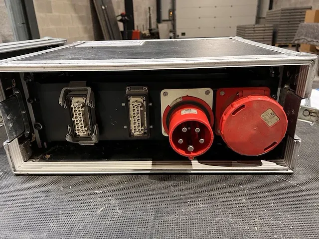Voeding cee 63a in / 2x harting 16p. buiten - afbeelding 2 van  3