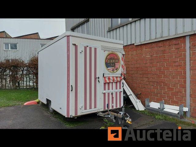 Voedsel vrachtwagen - afbeelding 11 van  16