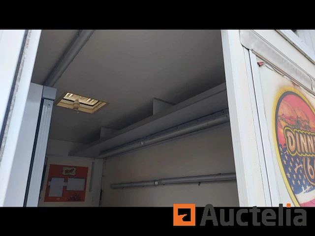 Voedsel vrachtwagen - afbeelding 16 van  16